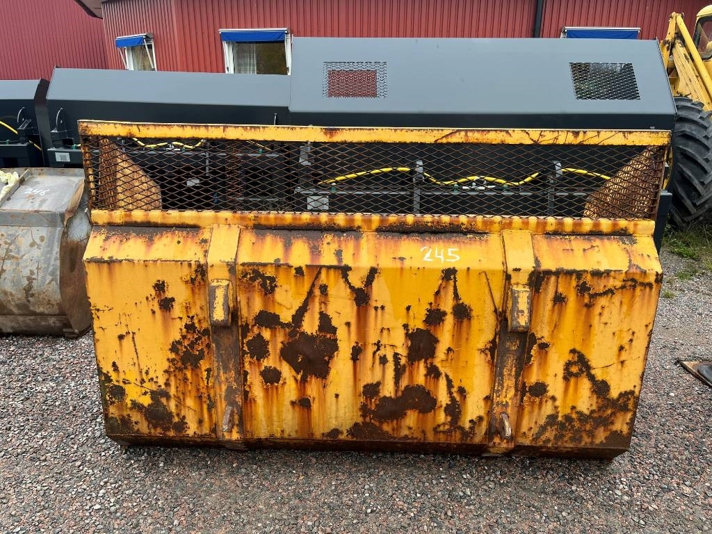 Snöskopa / Lättmatrialskopa Lilla Bm fästet - Godet pour Engins de chantier: photos 4 Snöskopa / Lättmatrialskopa Lilla Bm fästet - Godet pour Engins de chantier: photos 4