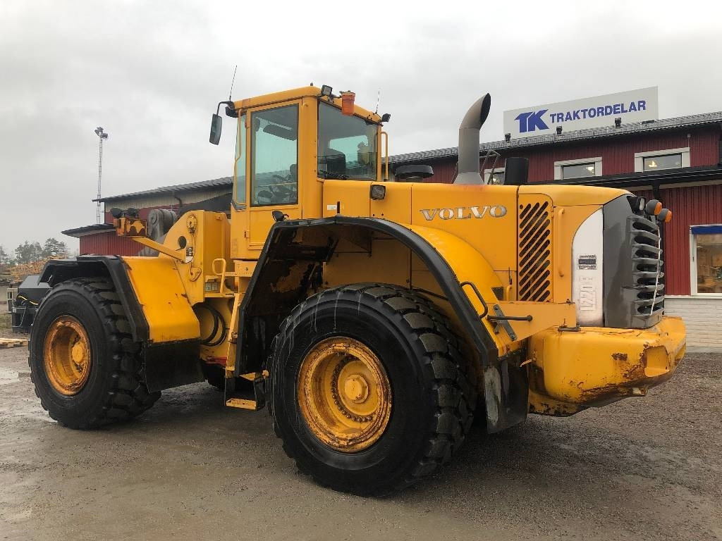 Volvo L 220 E Dismantled: only spare parts - Chargeuse sur pneus: photos 1 Volvo L 220 E Dismantled: only spare parts - Chargeuse sur pneus: photos 1