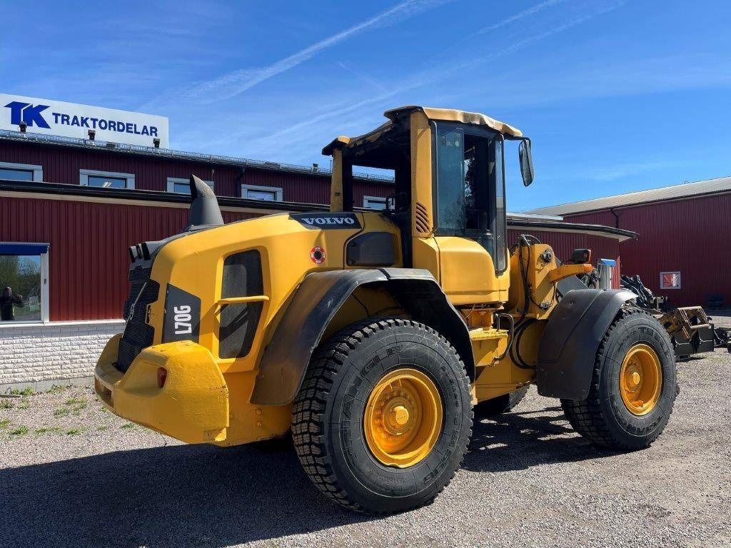 Volvo L 70 G Dismantled. Only specific spare parts - Chargeuse sur pneus: photos 2 Volvo L 70 G Dismantled. Only specific spare parts - Chargeuse sur pneus: photos 2