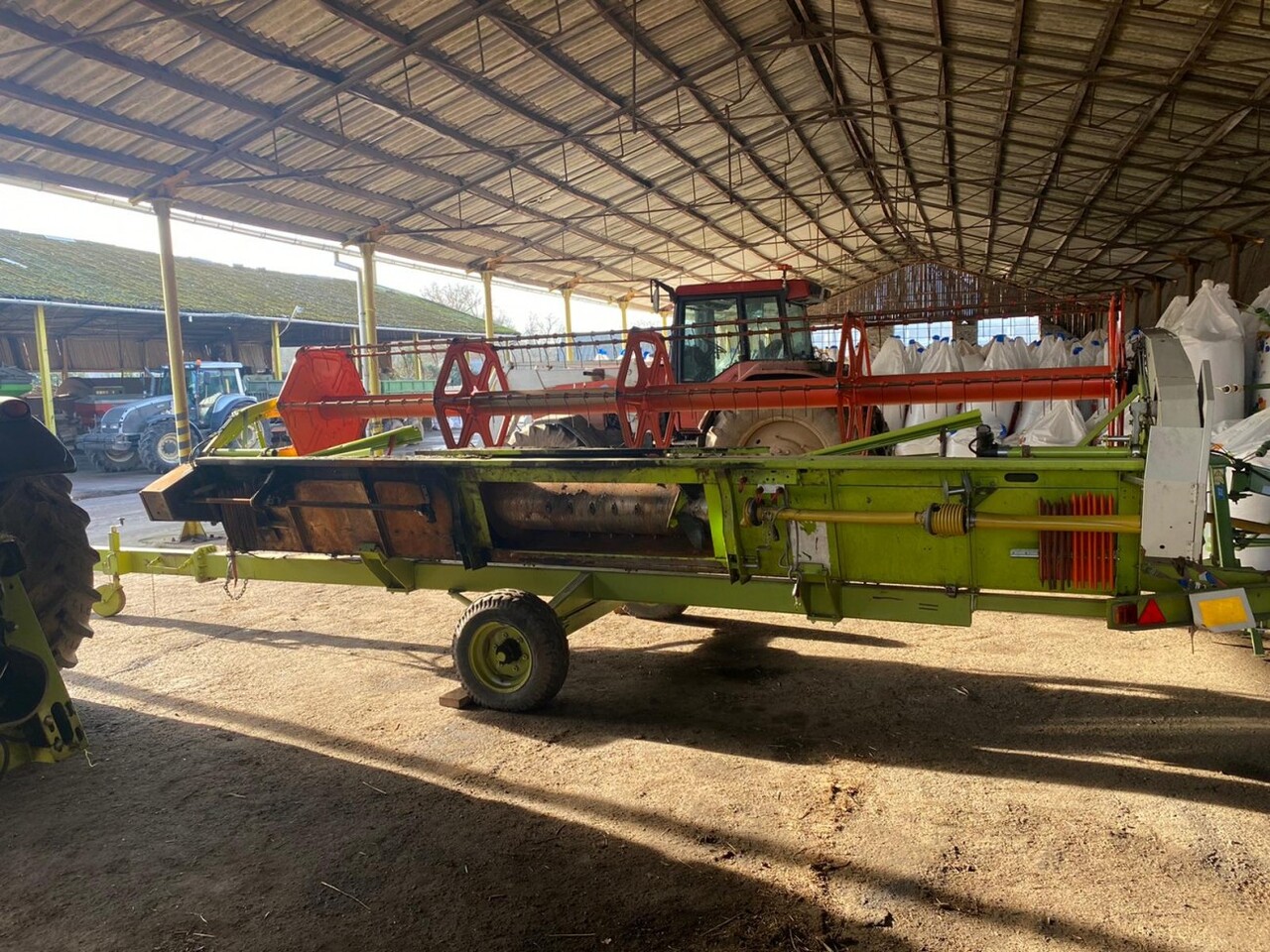 Fusée d'essieu pour Machine agricole Claas Mega 360 [CZĘŚCI] - Zwrotnica: photos 19