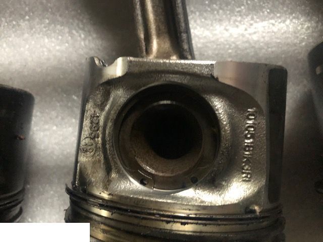 Deutz TCD 2012 L06 4V - Korbowód Tłok - Bielle pour Machine agricole: photos 2 Deutz TCD 2012 L06 4V - Korbowód Tłok - Bielle pour Machine agricole: photos 2