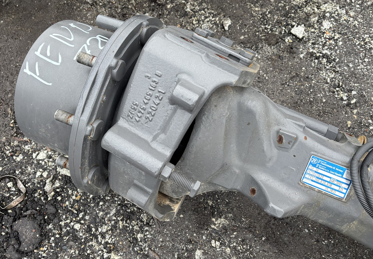 Fendt 720 724 ZF TSA 20 TSA20 4475065029 Most Przedni Obudowa mostu Pochwa CZĘŚCI - Essieu et pièces pour Machine agricole: photos 2 Fendt 720 724 ZF TSA 20 TSA20 4475065029 Most Przedni Obudowa mostu Pochwa CZĘŚCI - Essieu et pièces pour Machine agricole: photos 2