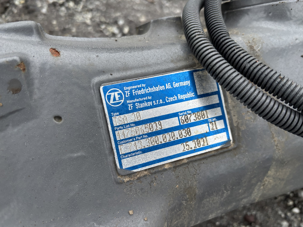 Fendt 720 724 ZF TSA 20 TSA20 4475065029 Most Przedni Obudowa mostu Pochwa CZĘŚCI - Essieu et pièces pour Machine agricole: photos 3 Fendt 720 724 ZF TSA 20 TSA20 4475065029 Most Przedni Obudowa mostu Pochwa CZĘŚCI - Essieu et pièces pour Machine agricole: photos 3