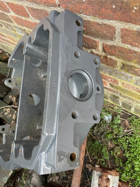 Fwd: Wspornik osi przedniej new holland case steyr 82030986 , 8203098 - Essieu avant pour Machine agricole: photos 1 Fwd: Wspornik osi przedniej new holland case steyr 82030986 , 8203098 - Essieu avant pour Machine agricole: photos 1