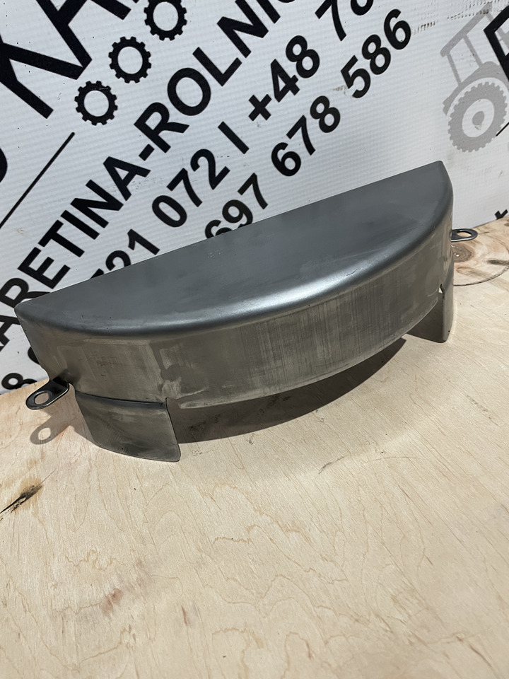 John Deere 6300 6100 6200 6400 - deflektor skrzyni biegów R121248 - Boîte de vitesse et pièces pour Machine agricole: photos 2 John Deere 6300 6100 6200 6400 - deflektor skrzyni biegów R121248 - Boîte de vitesse et pièces pour Machine agricole: photos 2