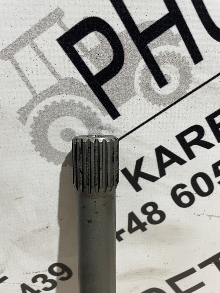 John Deere 6300 6100 6200 6400 - wałek skrzyni biegów L101305 - Boîte de vitesse et pièces pour Machine agricole: photos 3 John Deere 6300 6100 6200 6400 - wałek skrzyni biegów L101305 - Boîte de vitesse et pièces pour Machine agricole: photos 3