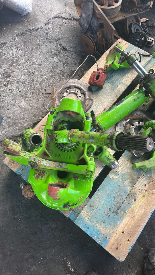 Merlo - Zwolnica | Zwrotnica | Półoś - Transmission pour Machine agricole: photos 4 Merlo - Zwolnica | Zwrotnica | Półoś - Transmission pour Machine agricole: photos 4