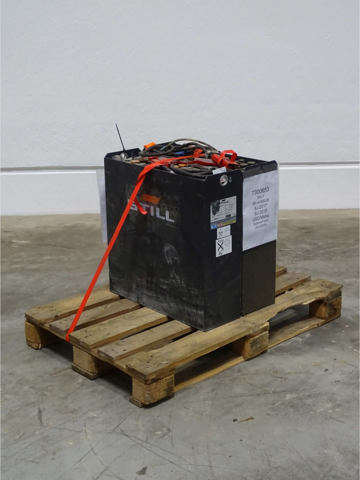 Battery Package - 2 Pcs. - Accumulateur pour Matériel de manutention: photos 3 Battery Package - 2 Pcs. - Accumulateur pour Matériel de manutention: photos 3