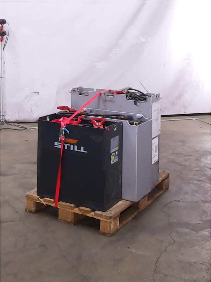 Battery Package - 4 Pcs. - Accumulateur pour Matériel de manutention: photos 3 Battery Package - 4 Pcs. - Accumulateur pour Matériel de manutention: photos 3