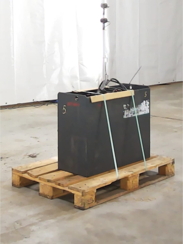 HOPPECKE Battery 24V 575Ah - Accumulateur pour Matériel de manutention: photos 1 HOPPECKE Battery 24V 575Ah - Accumulateur pour Matériel de manutention: photos 1