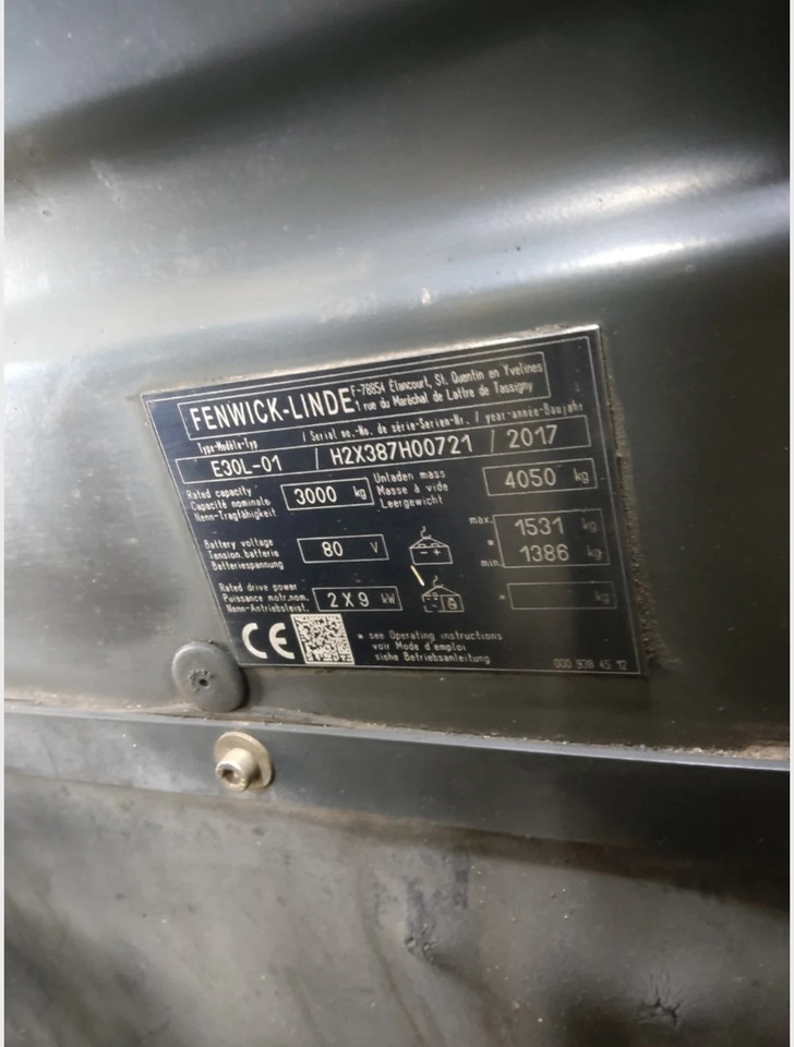 Linde E30L-01 - Chariot élévateur électrique: photos 5 Linde E30L-01 - Chariot élévateur électrique: photos 5