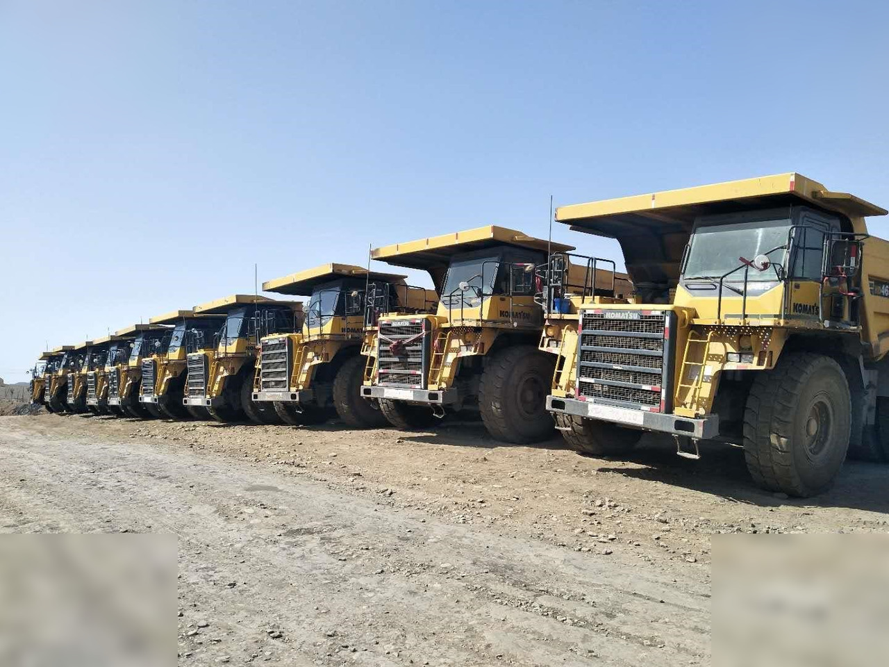 Tombereau rigide 2011 KOMATSU HD465-7: photos 1