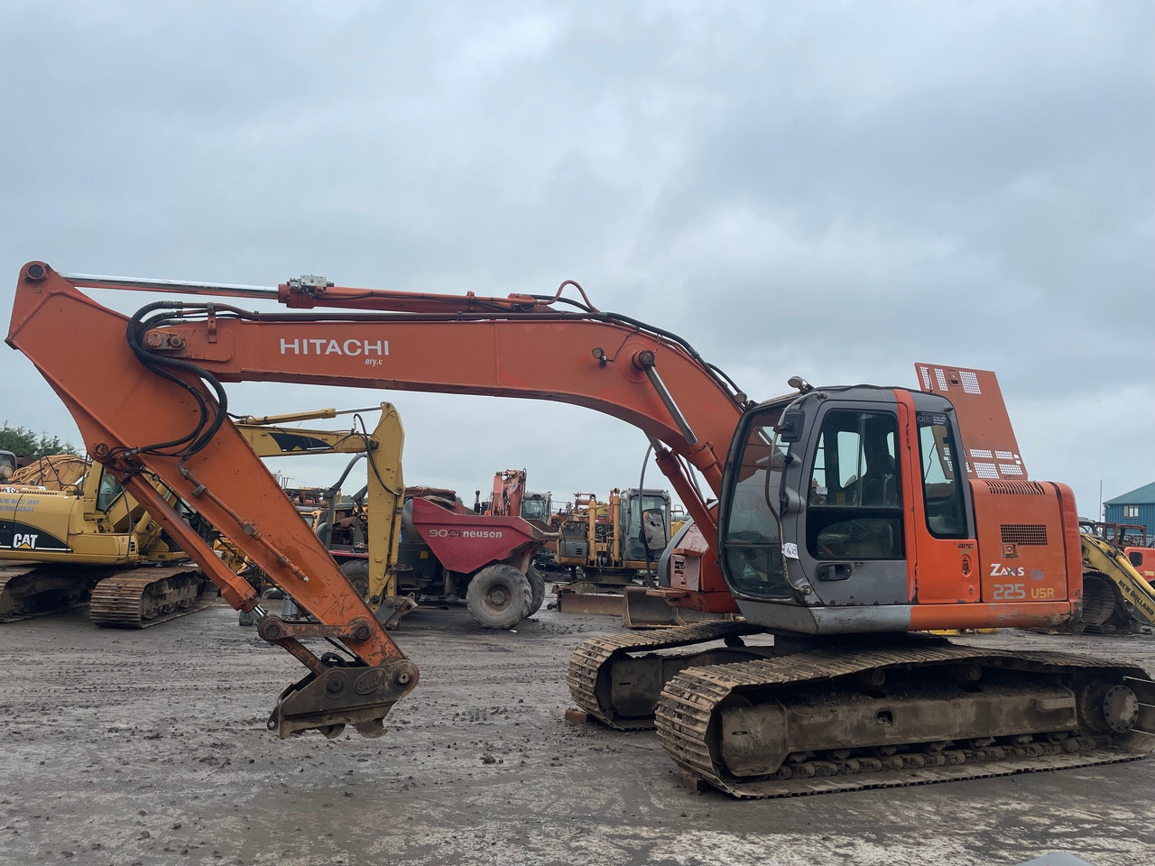 HITACHI ZX225USLC - Pelle sur chenille: photos 1 HITACHI ZX225USLC - Pelle sur chenille: photos 1