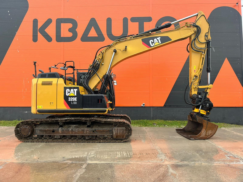 Caterpillar 320 E 3D / ROTOTILT / CENTRAL LUBRICATION / 3D / AC - Pelle sur chenille: photos 3 Caterpillar 320 E 3D / ROTOTILT / CENTRAL LUBRICATION / 3D / AC - Pelle sur chenille: photos 3