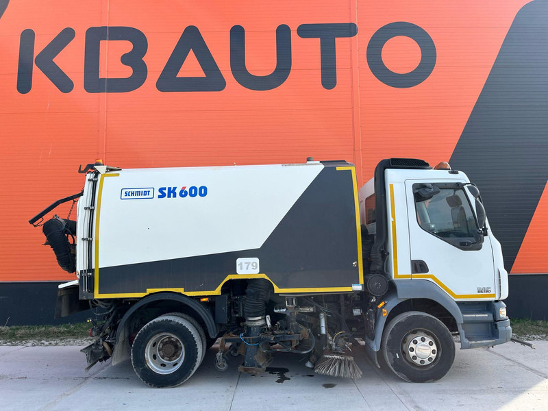 DAF LF 55.180 4x2 Schmidt SK 600 Dual LP - Balayeuse de voirie: photos 4 DAF LF 55.180 4x2 Schmidt SK 600 Dual LP - Balayeuse de voirie: photos 4