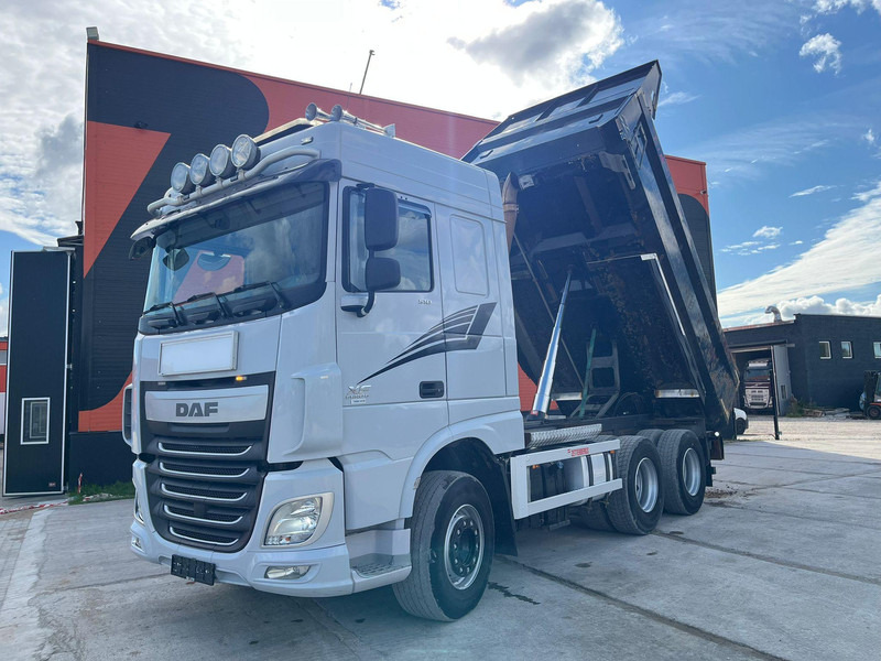 DAF XF 510 6x4 RETARDER / BOX L=4690 mm - Camion benne: photos 2 DAF XF 510 6x4 RETARDER / BOX L=4690 mm - Camion benne: photos 2