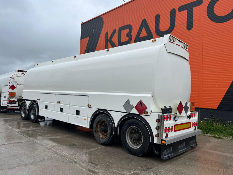 LAG A-4-36000 TAL Royal TOTAL CAPACITY 37850 l / 7300 + 7300 + 10650 + 5300 + 7300 l - Remorque citerne: photos 4 LAG A-4-36000 TAL Royal TOTAL CAPACITY 37850 l / 7300 + 7300 + 10650 + 5300 + 7300 l - Remorque citerne: photos 4