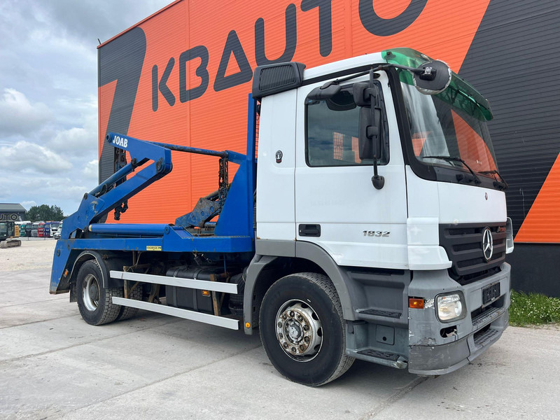 Mercedes-Benz Actros 1832 4x2 JOAB HL 14 U - Camion multibenne: photos 4 Mercedes-Benz Actros 1832 4x2 JOAB HL 14 U - Camion multibenne: photos 4