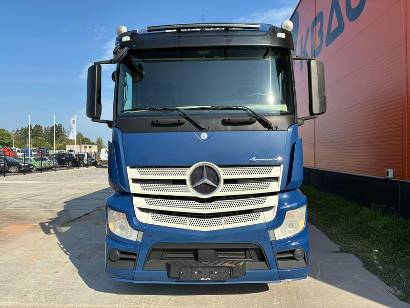 Mercedes-Benz Actros 2548 6x2*4 THERMOKING T-1200R / BOX L=9013 mm - Camion frigorifique: photos 2 Mercedes-Benz Actros 2548 6x2*4 THERMOKING T-1200R / BOX L=9013 mm - Camion frigorifique: photos 2