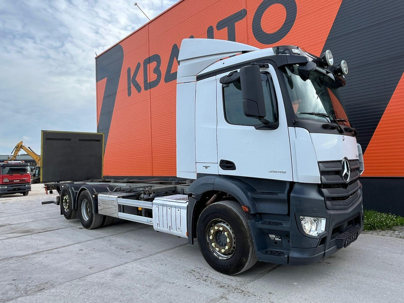 Mercedes-Benz Antos 2545 6x2*4 RETARDER / CHASSIS L=7826 mm - Châssis cabine: photos 3 Mercedes-Benz Antos 2545 6x2*4 RETARDER / CHASSIS L=7826 mm - Châssis cabine: photos 3