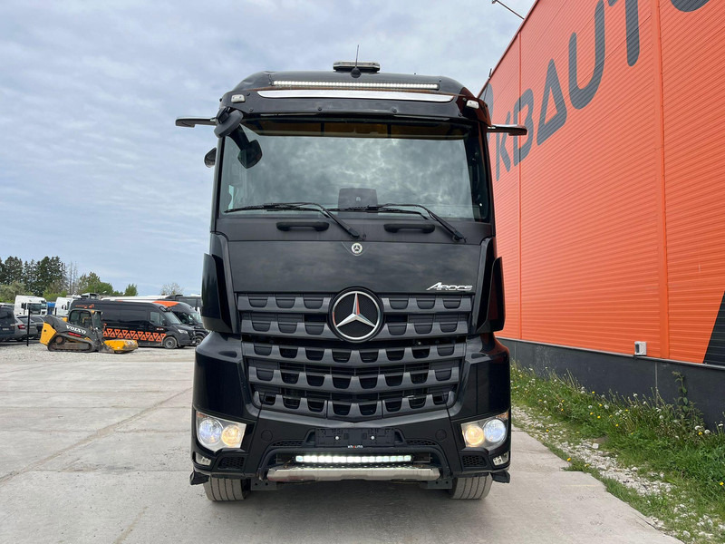 Mercedes-Benz Arocs 3263 8x4 FULL STEEL - Camion grumier, Camion grue: photos 3 Mercedes-Benz Arocs 3263 8x4 FULL STEEL - Camion grumier, Camion grue: photos 3