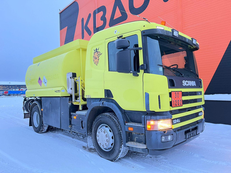 Scania P 124 4x2 TANK 13000 l / ADR AT / RETARDER - Camion citerne: photos 4 Scania P 124 4x2 TANK 13000 l / ADR AT / RETARDER - Camion citerne: photos 4