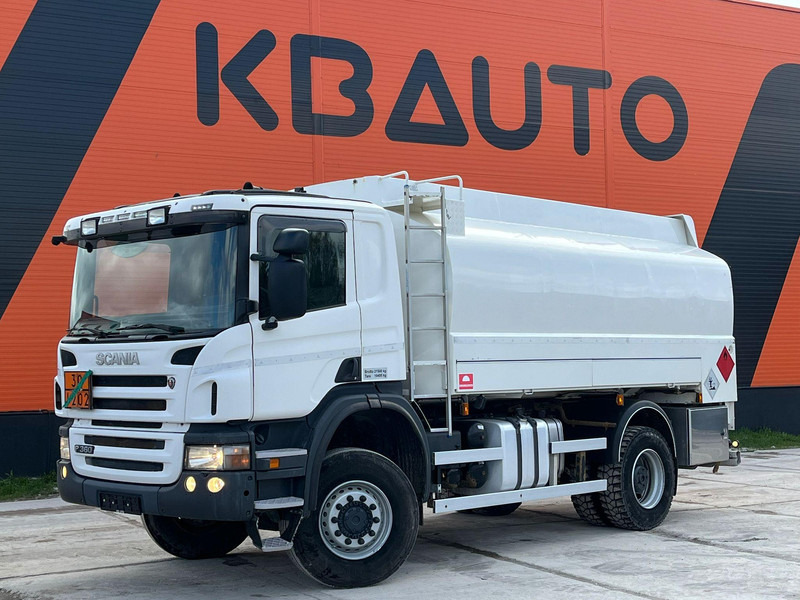 Scania P 360 4x4 TANK 12000 l / ADR - Camion citerne: photos 1 Scania P 360 4x4 TANK 12000 l / ADR - Camion citerne: photos 1