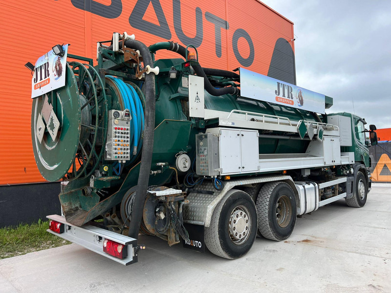 Scania P 360 6x2*4 Larsen A/S TANK 10000 l / VACUUM Vacustar W1300R / PRESSURE Uraca F716 - Camion hydrocureur: photos 5 Scania P 360 6x2*4 Larsen A/S TANK 10000 l / VACUUM Vacustar W1300R / PRESSURE Uraca F716 - Camion hydrocureur: photos 5