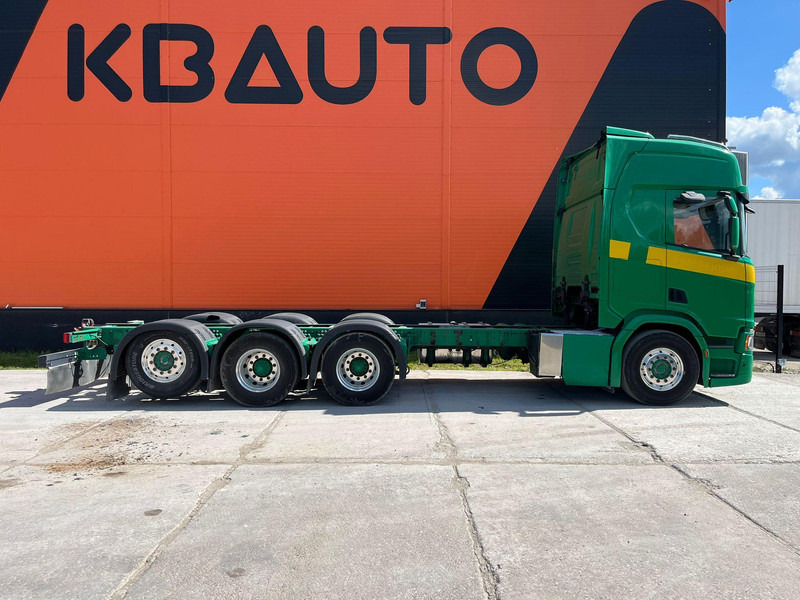Scania R500 8x4*4 9 TON FRONT AXLE / PTO / RETARDER / CHASSIS L=7420 mm - Châssis cabine: photos 5 Scania R500 8x4*4 9 TON FRONT AXLE / PTO / RETARDER / CHASSIS L=7420 mm - Châssis cabine: photos 5