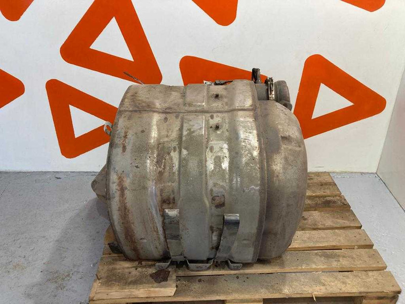 Silencer Volvo FH4 22495989 - Catalyseur pour Camion: photos 4 Silencer Volvo FH4 22495989 - Catalyseur pour Camion: photos 4