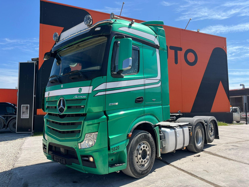 Mercedes-Benz Actros 2553 6x2 STREAMSPACE / RETARDER / PTO - Tracteur routier: photos 2 Mercedes-Benz Actros 2553 6x2 STREAMSPACE / RETARDER / PTO - Tracteur routier: photos 2