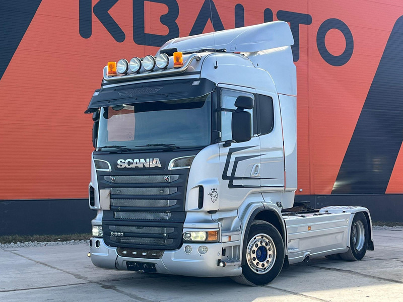 Scania R 560 4x2 CUSTOM INTERIOR - Tracteur routier: photos 1 Scania R 560 4x2 CUSTOM INTERIOR - Tracteur routier: photos 1