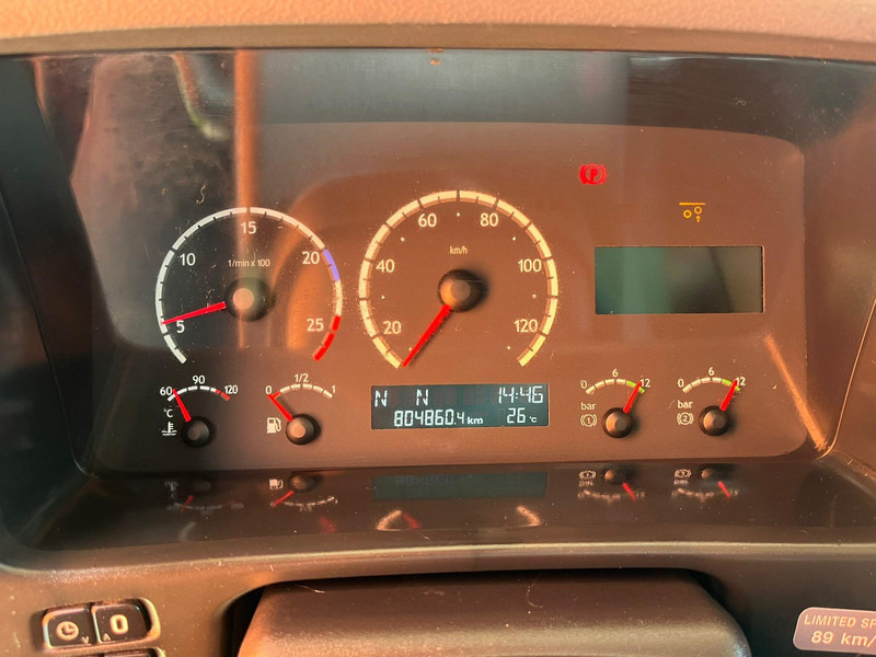 Tracteur routier Scania R 560 6x2 HMF2220 K4 / RETARDER: photos 18 Tracteur routier Scania R 560 6x2 HMF2220 K4 / RETARDER: photos 18