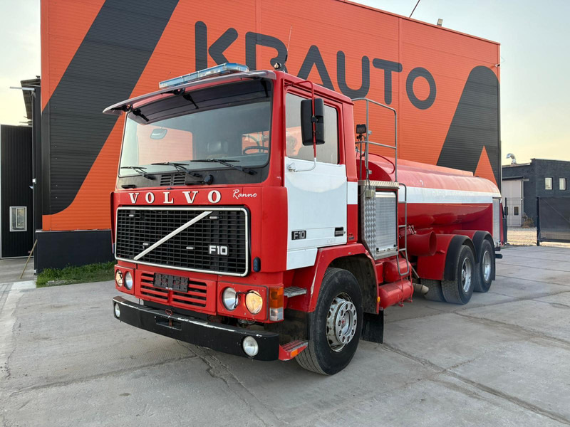 Volvo F 10 6x2 Ruberg / 2700 l/min / tanks 9000 I + 1000 l - Camion de pompier: photos 2 Volvo F 10 6x2 Ruberg / 2700 l/min / tanks 9000 I + 1000 l - Camion de pompier: photos 2