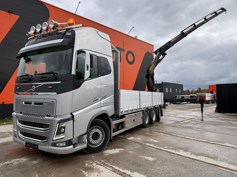 Volvo FH 16 650 8x4*4 PK 33002 EH / PLATFORM L=6779 mm - Camion plateau, Camion grue: photos 1 Volvo FH 16 650 8x4*4 PK 33002 EH / PLATFORM L=6779 mm - Camion plateau, Camion grue: photos 1