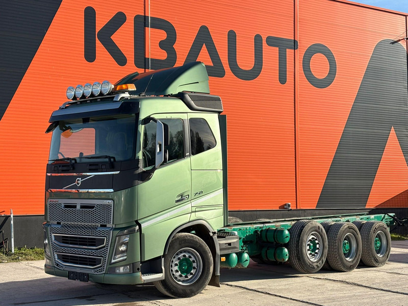 Volvo FH 16 750 8x4/4 PTO / CHASSIS L=7617 mm - Châssis cabine: photos 1 Volvo FH 16 750 8x4/4 PTO / CHASSIS L=7617 mm - Châssis cabine: photos 1