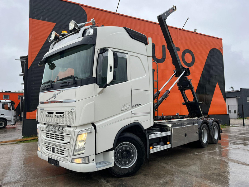 Volvo FH 540 6x4 HIAB 21 ton / L=5600 mm / RETARDER / TANDEM AXLE LIFT - Camion ampliroll: photos 2 Volvo FH 540 6x4 HIAB 21 ton / L=5600 mm / RETARDER / TANDEM AXLE LIFT - Camion ampliroll: photos 2