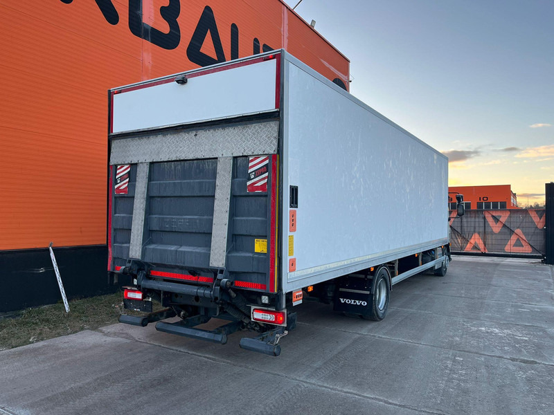 Volvo FL 210 4x2 BOX L=8764 - Camion fourgon: photos 5 Volvo FL 210 4x2 BOX L=8764 - Camion fourgon: photos 5