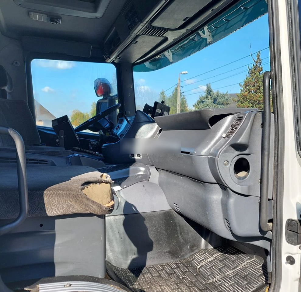 Crédit-bail de Scania 94D 300 Scania 94D 300: photos 16