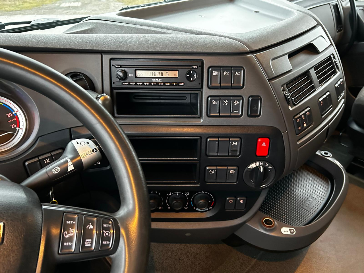 Crédit-bail de DAF XF 106 510 DAF XF 106 510: photos 19
