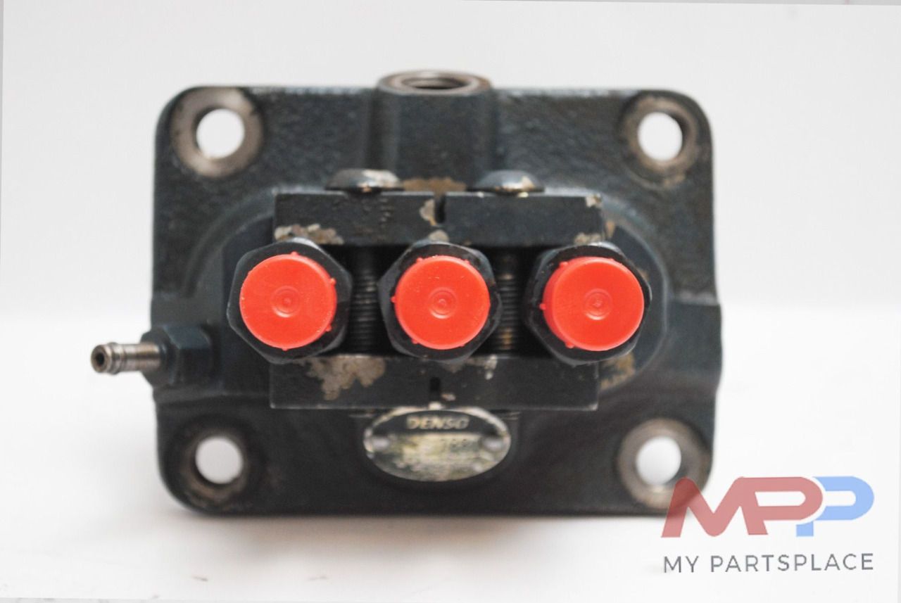 Kubota - Pompe à carburant pour Machine agricole: photos 3 Kubota - Pompe à carburant pour Machine agricole: photos 3