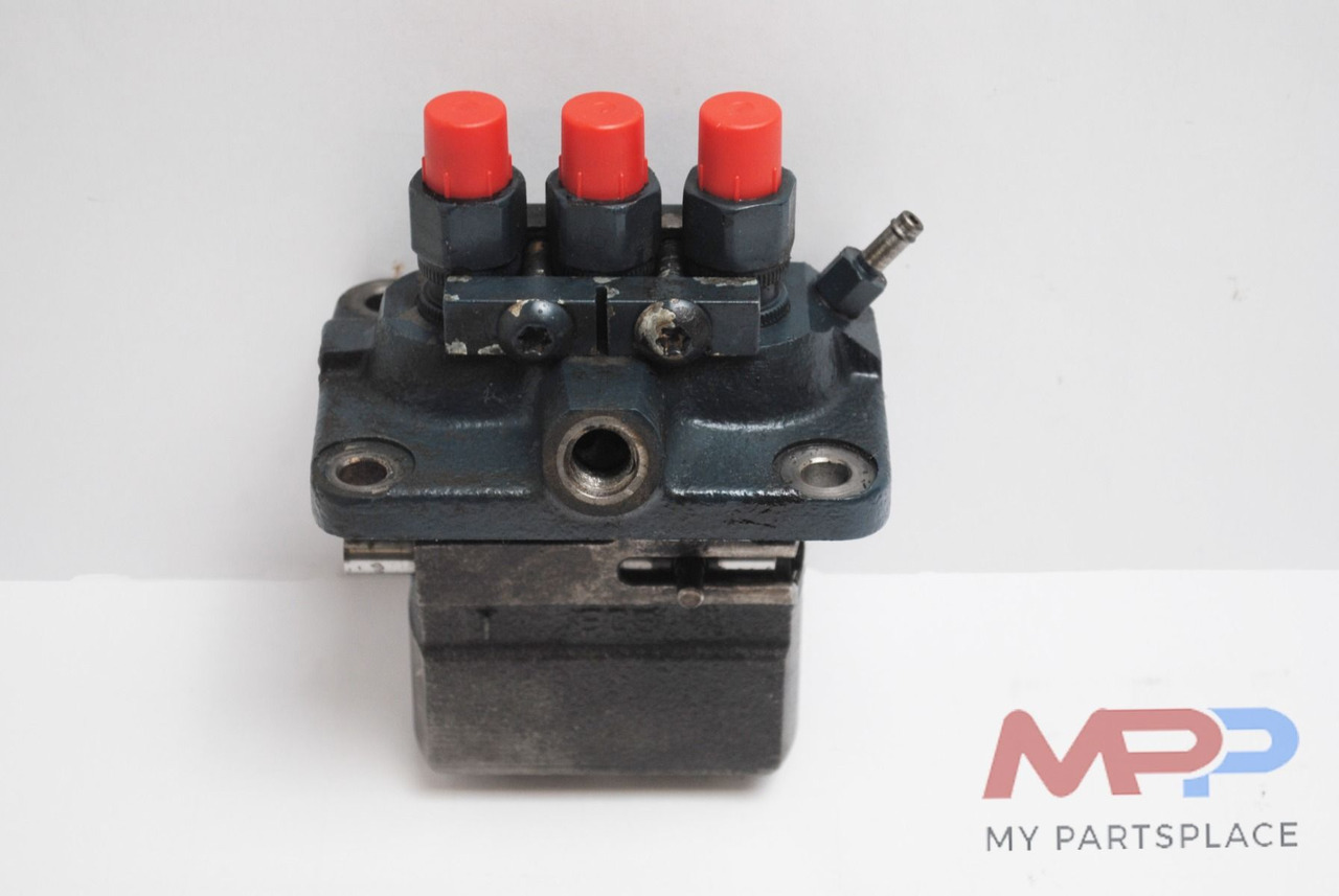 Kubota - Pompe à carburant pour Machine agricole: photos 2 Kubota - Pompe à carburant pour Machine agricole: photos 2