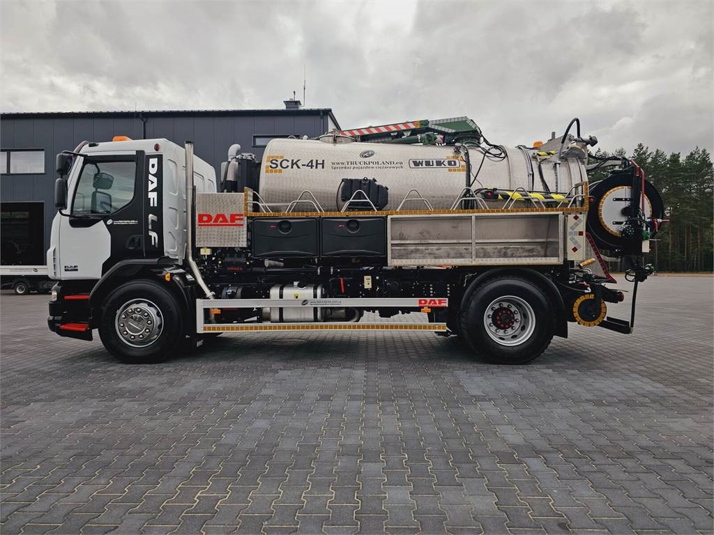 DAF WUKO SCK-4HW for collecting waste liquid separator - Camion hydrocureur: photos 4 DAF WUKO SCK-4HW for collecting waste liquid separator - Camion hydrocureur: photos 4