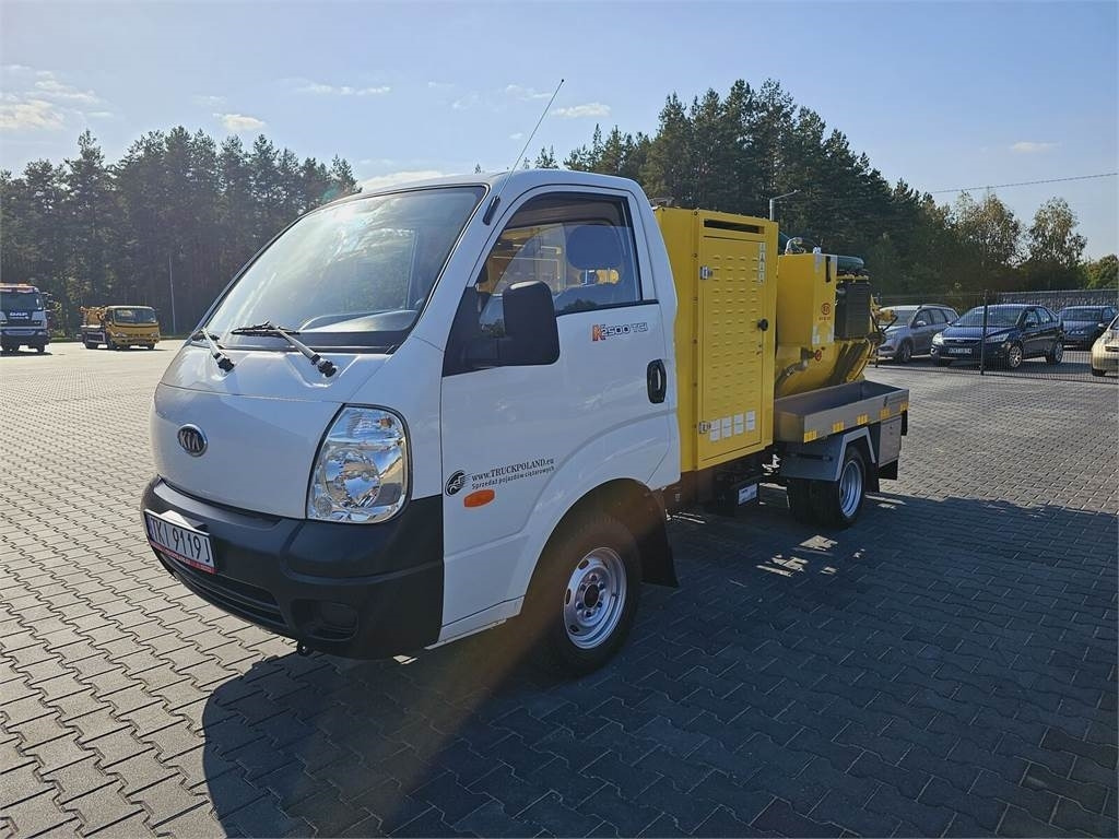 Isuzu Kia on categories B COMBI WUKO FOR DUCT CLEANING 2 - Camion hydrocureur: photos 3 Isuzu Kia on categories B COMBI WUKO FOR DUCT CLEANING 2 - Camion hydrocureur: photos 3