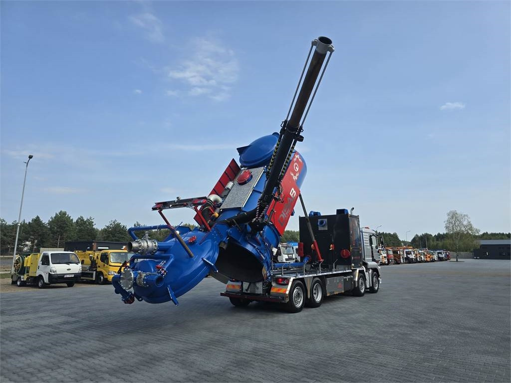 MAN Disab Centurion P210/9 ADR Vacuum suction-blowing - Camion hydrocureur: photos 1 MAN Disab Centurion P210/9 ADR Vacuum suction-blowing - Camion hydrocureur: photos 1
