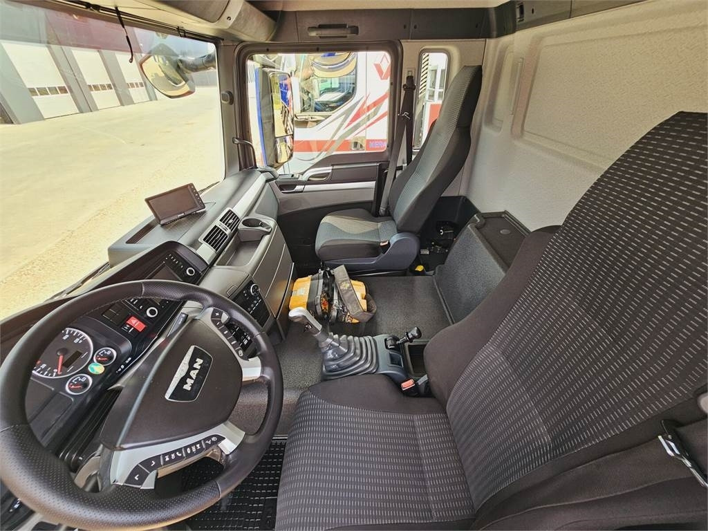 Camion hydrocureur MAN RSP ESE 18/4-KM Saugbagger vacuum cleaner excavato: photos 41