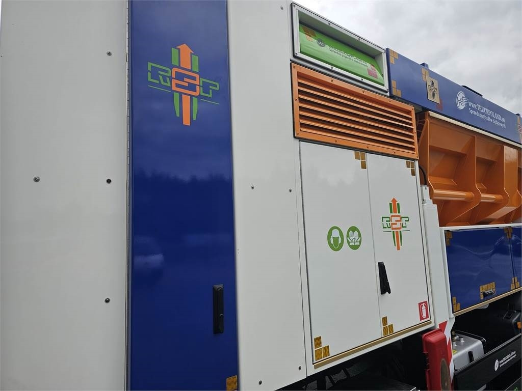 Camion hydrocureur MAN RSP ESE 18/4-KM Saugbagger vacuum cleaner excavato: photos 12