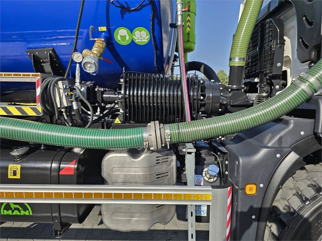 Camion hydrocureur MAN TGM 4x4 GAMON PW8 for collecting liquid waste sepa: photos 27