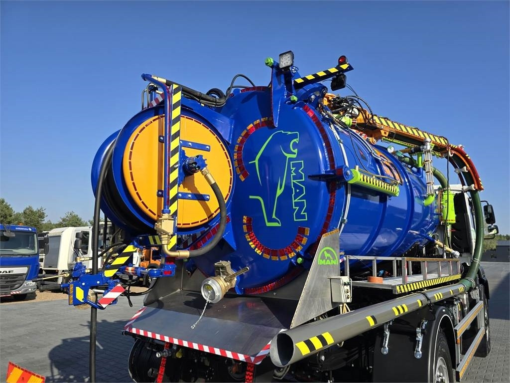 Camion hydrocureur MAN TGM 4x4 GAMON PW8 for collecting liquid waste sepa: photos 22