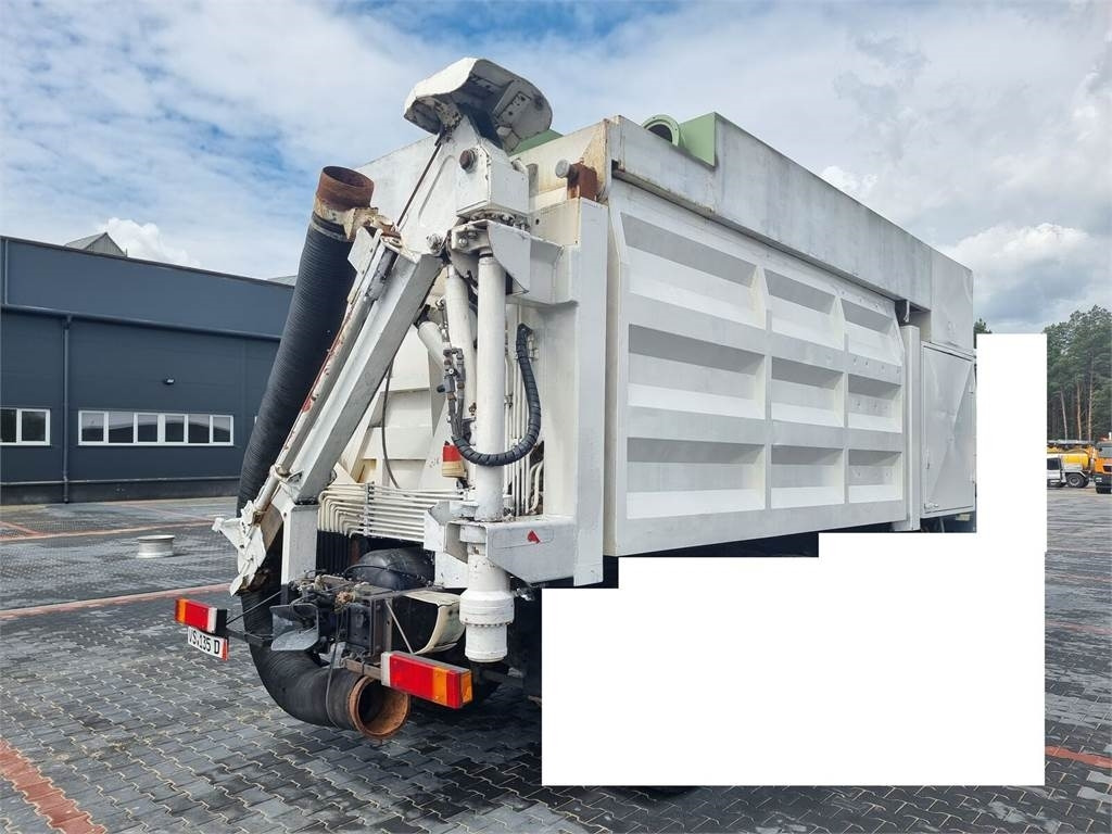 MAN VMB VESTA MTS Saugbagger vacuum cleaner excavator - Camion hydrocureur: photos 1 MAN VMB VESTA MTS Saugbagger vacuum cleaner excavator - Camion hydrocureur: photos 1